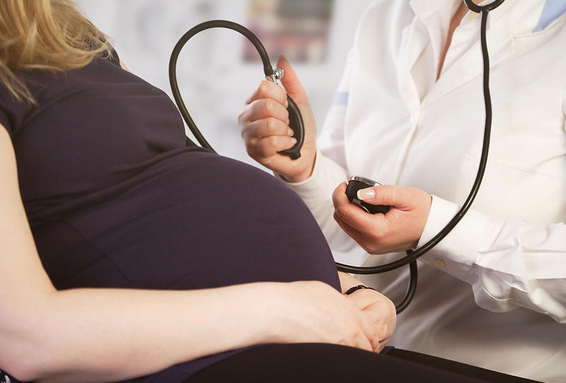 هل تصوم الحامل مريضة السكر سؤال يستوجب إستشارة الحامل لطبيبها الخاص