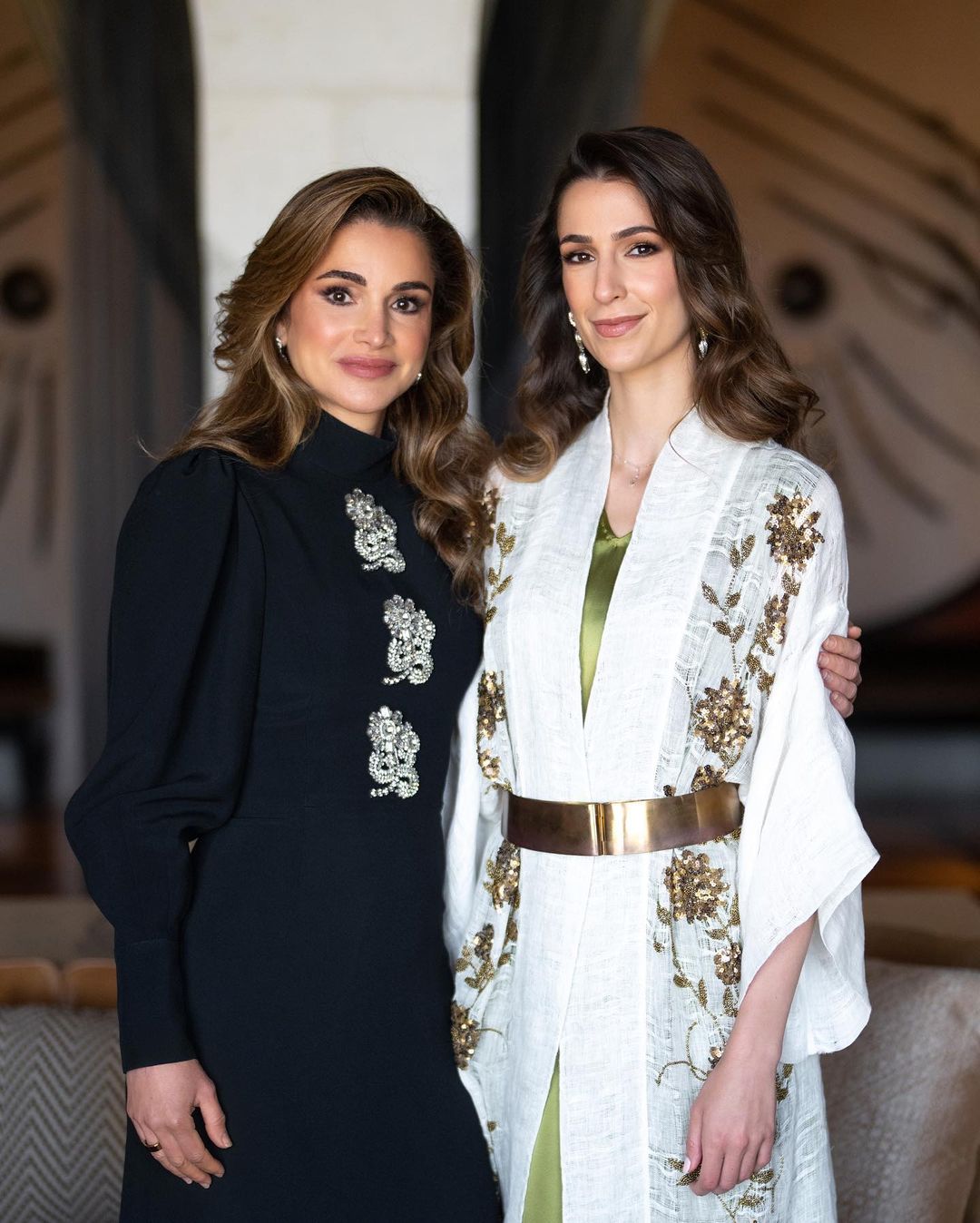 الملكة رانيا والانسة رجوة آل سيف